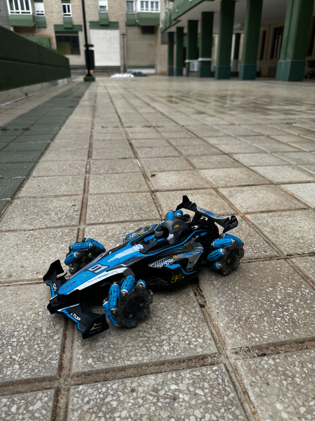 F1 TURBO DRIFT – Auto do Driftu Sterowane Gestami + 2 Piloty sterowania